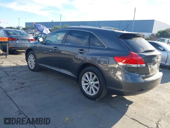 ✅ 2010 Toyota Venza • VIN: 4T3ZA3BB6AU035918 • Lot: 43627644. Listed on IAAI with 202,057 mi. Free auction sales archive from the USA and detailed vehicle history report at DreamBid. Image 3.