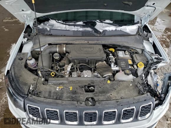 ✅ 2025 Jeep Compass Latitude • VIN: 3C4NJDBN6ST592822 • Lot: 94803335. Listed on Copart with 20,621 mi. Free auction sales archive from the USA and detailed vehicle history report at DreamBid. Image 12.