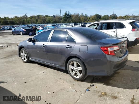 ✅ 2014 Toyota Camry L • VIN: 4T1BF1FK4EU817280 • Lot: 87485515. Listed on Copart with 121,547 mi. Free auction sales archive from the USA and detailed vehicle history report at DreamBid. Image 2.