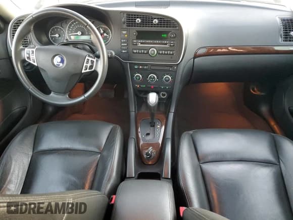 ✅ 2011 Saab 9-3 • VIN: YS3FA4CY9B1307205 • Lot: 93189955. Wystawiony na Copart z przebiegiem 150 278 mil. Bezpłatny archiwum sprzedaży aukcyjnych z USA i szczegółowy raport historii pojazdu na DreamBid. Zdjęcie 8.