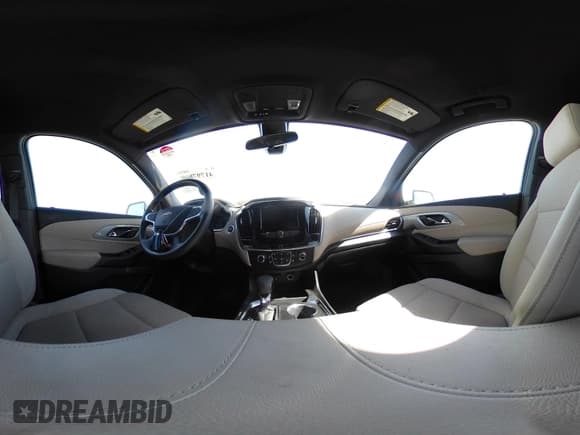 ✅ 2022 Chevrolet Traverse LS • VIN: 1GNEVLKWXNJ102005 • Lot: 41797800. Wystawiony na IAAI z przebiegiem 68 800 mil. Bezpłatny archiwum sprzedaży aukcyjnych z USA i szczegółowy raport historii pojazdu na DreamBid. Zdjęcie 20.