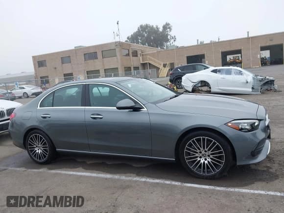 ✅ 2023 Mercedes-Benz C 300 • VIN: W1KAF4GB0PR077562 • Лот: 41668553. Опубликован ранее на IAAI с пробегом 18 888 миль. Бесплатный доступ к архиву аукционных продаж из США и подробный отчёт об истории автомобиля на DreamBid. Изображение 13.