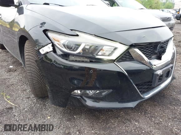 ✅ 2016 Nissan Maxima SV • VIN: 1N4AA6AP1GC406366 • Lot: 42266174. Wystawiony na IAAI z przebiegiem 84 076 mil. Bezpłatny archiwum sprzedaży aukcyjnych z USA i szczegółowy raport historii pojazdu na DreamBid. Zdjęcie 6.