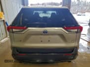 ✅ 2022 Toyota RAV4 Hybrid XLE • VIN: 4T3RWRFV5NU065300 • Lot: 94063885. Wystawiony na Copart z przebiegiem 61 501 mil. Bezpłatny archiwum sprzedaży aukcyjnych z USA i szczegółowy raport historii pojazdu na DreamBid. Zdjęcie 6.