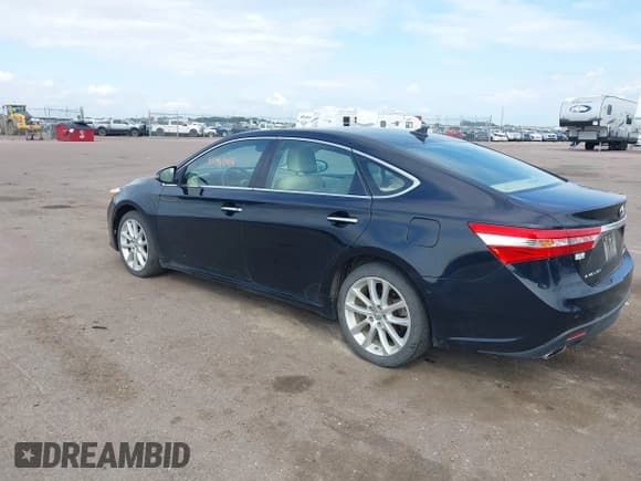 ✅ 2013 Toyota Avalon XLE • VIN: 4T1BK1EB0DU046506 • Lot: 43060486. Listed on IAAI with 96,165 mi. Free auction sales archive from the USA and detailed vehicle history report at DreamBid. Image 3.