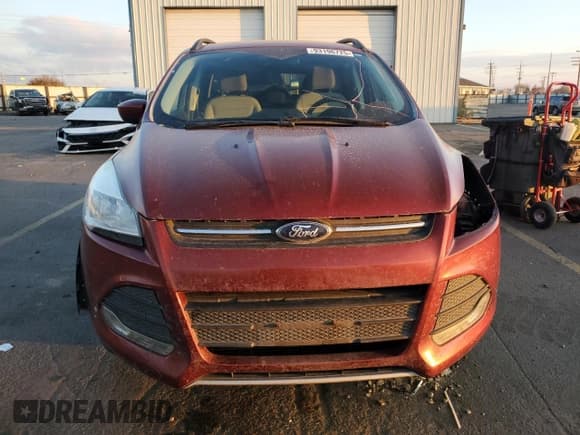 ✅ 2014 Ford Escape SE • VIN: 1FMCU9G97EUD81058 • Lot: 93196725. Wystawiony na Copart z przebiegiem 156 761 mil. Bezpłatny archiwum sprzedaży aukcyjnych z USA i szczegółowy raport historii pojazdu na DreamBid. Zdjęcie 5.