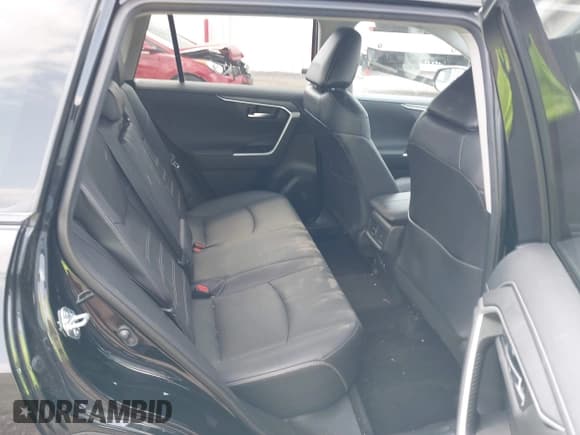✅ 2021 Toyota RAV4 Limited • VIN: 2T3N1RFV5MC234471 • Lot: 42128213. Listed on IAAI with 34,344 mi. Free auction sales archive from the USA and detailed vehicle history report at DreamBid. Image 8.