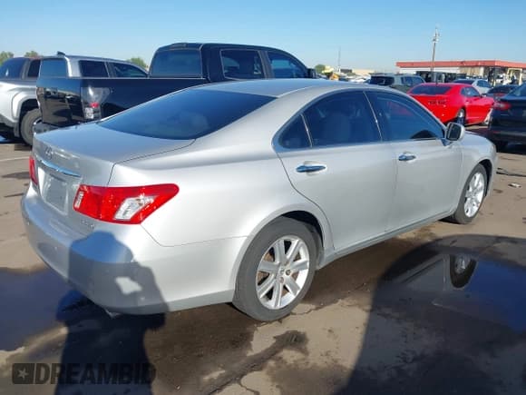 ✅ 2007 Lexus ES 330 • VIN: JTHBJ46G672109948 • Лот: 43369637. Опубликован ранее на IAAI с пробегом 82 237 миль. Бесплатный доступ к архиву аукционных продаж из США и подробный отчёт об истории автомобиля на DreamBid. Изображение 4.