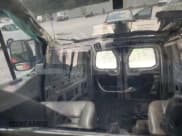 ✅ 2017 Ford Transit • VIN: 1FTYR2YM2HKA82387 • Lot: 60089965. Wystawiony na Copart z przebiegiem 147 625 mil. Bezpłatny archiwum sprzedaży aukcyjnych z USA i szczegółowy raport historii pojazdu na DreamBid. Zdjęcie 10.