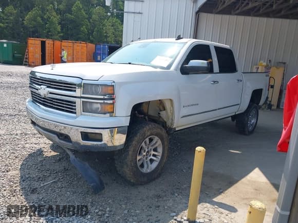✅ 2015 Chevrolet Silverado 1500 LTZ • VIN: 3GCUKSEC3FG325336 • Лот: 42412704. Опубликован ранее на IAAI с пробегом 256 838 миль. Бесплатный доступ к архиву аукционных продаж из США и подробный отчёт об истории автомобиля на DreamBid. Изображение 2.