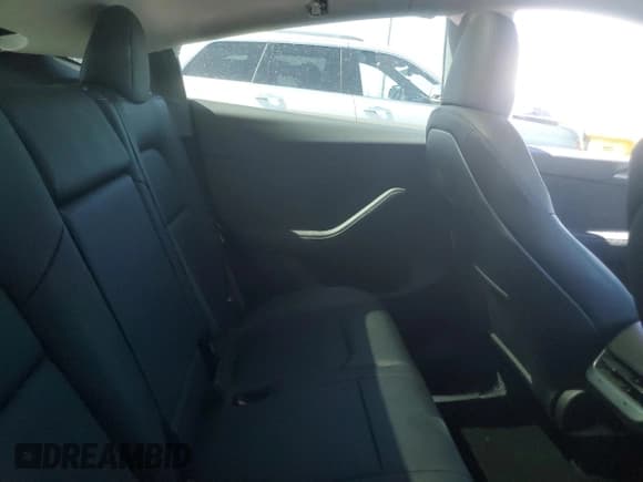 ✅ 2025 Tesla Model Y Long Range • VIN: 7SAYGDED2SF266130 • Lot: 80688045. Wystawiony na Copart z przebiegiem 7 556 mil. Bezpłatny archiwum sprzedaży aukcyjnych z USA i szczegółowy raport historii pojazdu na DreamBid. Zdjęcie 10.