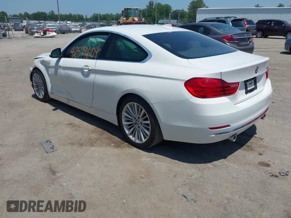 ✅ 2014 BMW 4 Series 435i • VIN: WBA3R1C52EF729201 • Lot: 42579604. Wystawiony na IAAI z przebiegiem 145 277 mil. Bezpłatny archiwum sprzedaży aukcyjnych z USA i szczegółowy raport historii pojazdu na DreamBid. Zdjęcie 3.