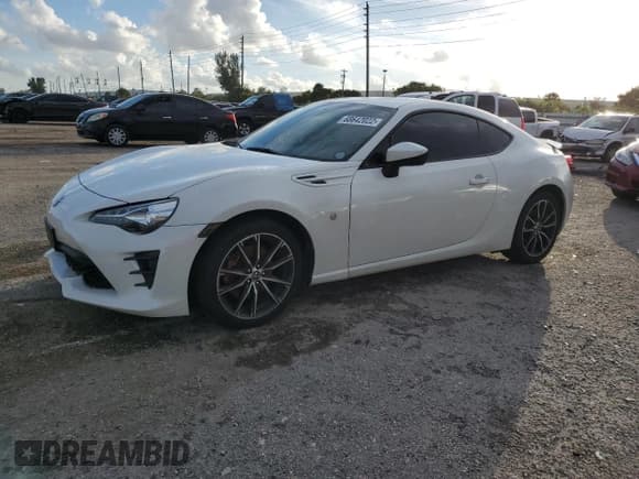✅ 2017 Toyota 86 • VIN: JF1ZNAA18H8710515 • Lot: 68642022. Listed on Copart with 64,202 mi. Free auction sales archive from the USA and detailed vehicle history report at DreamBid. Image 1.