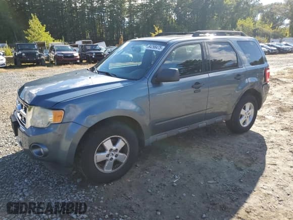 ✅ 2011 Ford Escape XLT • VIN: 1FMCU9DG9BKA46958 • Лот: 84298475. Опубликован ранее на Copart с пробегом 123 614 миль. Бесплатный доступ к архиву аукционных продаж из США и подробный отчёт об истории автомобиля на DreamBid. Изображение 1.
