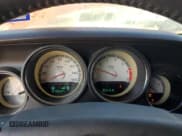 ✅ 2010 Dodge Challenger R/T Classic • VIN: 2B3CJ5DTXAH238383 • Lot: 41519345. Wystawiony na Copart z przebiegiem 216 607 mil. Bezpłatny archiwum sprzedaży aukcyjnych z USA i szczegółowy raport historii pojazdu na DreamBid. Zdjęcie 9.