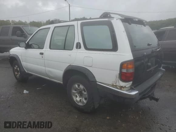 ✅ 1997 Nissan Pathfinder XE • VIN: JN8AR05Y6VW117244 • Lot: 70826584. Listed on Copart with 305,662 mi. Free auction sales archive from the USA and detailed vehicle history report at DreamBid. Image 2.