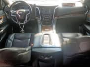 ✅ 2020 Cadillac Escalade Luxury • VIN: 1GYS3BKJ8LR210521 • Лот: 70534945. Опубликован ранее на Copart с пробегом 108 893 миль. Бесплатный доступ к архиву аукционных продаж из США и подробный отчёт об истории автомобиля на DreamBid. Изображение 8.