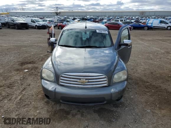 2006 Chevrolet HHR LT z VIN 3GNDA23P36S549218, wystawiony jako Copart lot #78661954 z przebiegiem Nie podano mil oraz Czysty tytuł • Clean title. Historia ofert i sprzedaży dostępna na DreamBid. Obrazek 5.