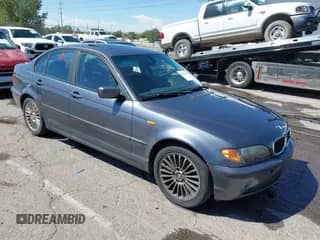 2003 BMW 3 Series 325xi с VIN WBAEU33483PF58801, выставлен на аукционе IAAI как лот 43186237 с пробегом 155 342 миль миль и . История ставок и продаж доступна на DreamBid. Изображение 1.
