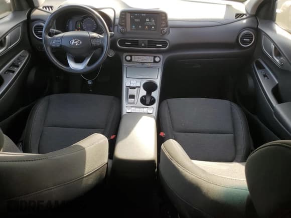 ✅ 2019 Hyundai Kona SEL • VIN: KM8K23AG1KU025979 • Лот: 84732215. Опубликован ранее на Copart с пробегом 52 312 миль. Бесплатный доступ к архиву аукционных продаж из США и подробный отчёт об истории автомобиля на DreamBid. Изображение 8.