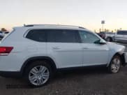 ✅ 2018 Volkswagen Atlas SEL Premium • VIN: 1V2NR2CA6JC537949 • Лот: 43666355. Опубликован ранее на IAAI с пробегом 62 238 миль. Бесплатный доступ к архиву аукционных продаж из США и подробный отчёт об истории автомобиля на DreamBid. Изображение 13.