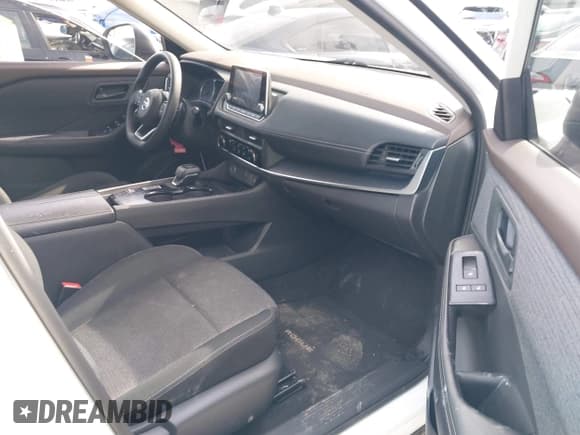 ✅ 2021 Nissan Rogue S • VIN: 5N1AT3AA0MC697254 • Lot: 43763621. Listed on IAAI with 67,432 mi. Free auction sales archive from the USA and detailed vehicle history report at DreamBid. Image 5.