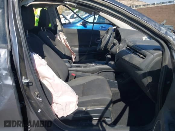 ✅ 2022 Honda HR-V EX • VIN: 3CZRU5H50NM722270 • Лот: 42904601. Опубликован ранее на IAAI с пробегом 11 миль. Бесплатный доступ к архиву аукционных продаж из США и подробный отчёт об истории автомобиля на DreamBid. Изображение 5.