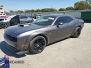 ✅ 2021 Dodge Challenger R/T Scat Pack • VIN: 2C3CDZFJ1MH550979 • Lot: 71044734. Wystawiony na Copart z przebiegiem 38 054 mil. Bezpłatny archiwum sprzedaży aukcyjnych z USA i szczegółowy raport historii pojazdu na DreamBid. Zdjęcie 1.