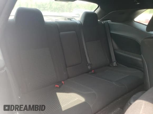 ✅ 2017 Dodge Challenger SXT • VIN: 2C3CDZAGXHH601347 • Lot: 53632354. Wystawiony na Copart z przebiegiem 43 199 mil. Bezpłatny archiwum sprzedaży aukcyjnych z USA i szczegółowy raport historii pojazdu na DreamBid. Zdjęcie 10.