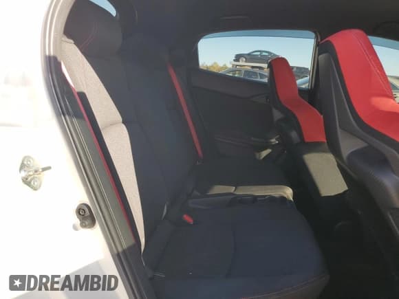 ✅ 2021 Honda Civic Type R Touring • VIN: SHHFK8G72MU204181 • Lot: 82679735. Wystawiony na Copart z przebiegiem 41 801 mil. Bezpłatny archiwum sprzedaży aukcyjnych z USA i szczegółowy raport historii pojazdu na DreamBid. Zdjęcie 10.