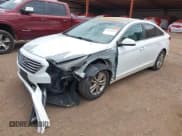 ✅ 2017 Hyundai Sonata SE • VIN: 5NPE24AFXHH487328 • Lot: 43070155. Wystawiony na IAAI z przebiegiem 180 786 mil. Bezpłatny archiwum sprzedaży aukcyjnych z USA i szczegółowy raport historii pojazdu na DreamBid. Zdjęcie 2.