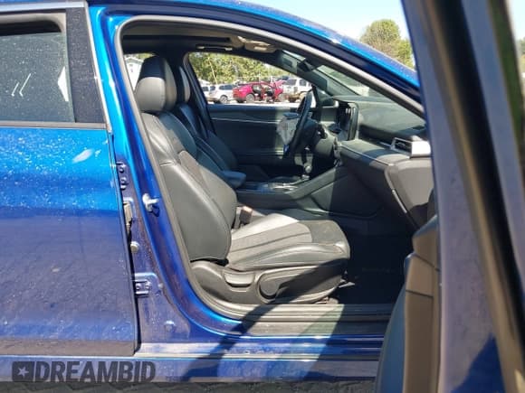 ✅ 2023 Kia K5 GT-Line • VIN: 5XXG64J25PG216715 • Lot: 43191805. Listed on IAAI with 36,692 mi. Free auction sales archive from the USA and detailed vehicle history report at DreamBid. Image 5.