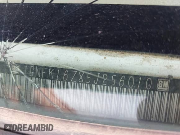 2005 Chevrolet Suburban LS z VIN 1GNFK16Z85J256010, wystawiony jako IAAI lot #42768572 z przebiegiem 260 000 mil mil oraz . Historia ofert i sprzedaży dostępna na DreamBid. Obrazek 9.