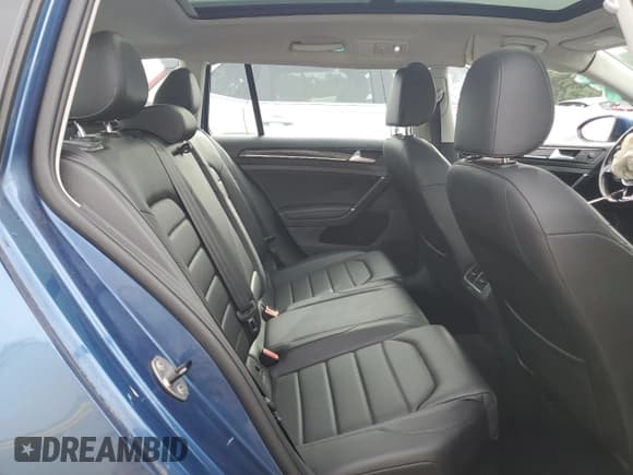 ✅ 2016 Volkswagen Golf TSI S • VIN: 3VWC17AU5GM504522 • Lot: 71974135. Listed on Copart with 116,251 mi. Free auction sales archive from the USA and detailed vehicle history report at DreamBid. Image 10.