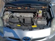 ✅ 2010 Toyota Prius III • VIN: JTDKN3DU2A0106055 • Лот: 43242134. Опубликован ранее на IAAI с пробегом 198 814 миль. Бесплатный доступ к архиву аукционных продаж из США и подробный отчёт об истории автомобиля на DreamBid. Изображение 10.