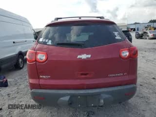 ✅ 2012 Chevrolet Traverse 1LT • VIN: 1GNKRGED6CJ365095 • Lot: 67390994. Wystawiony na Copart z przebiegiem 176 378 mil. Bezpłatny archiwum sprzedaży aukcyjnych z USA i szczegółowy raport historii pojazdu na DreamBid. Zdjęcie 6.