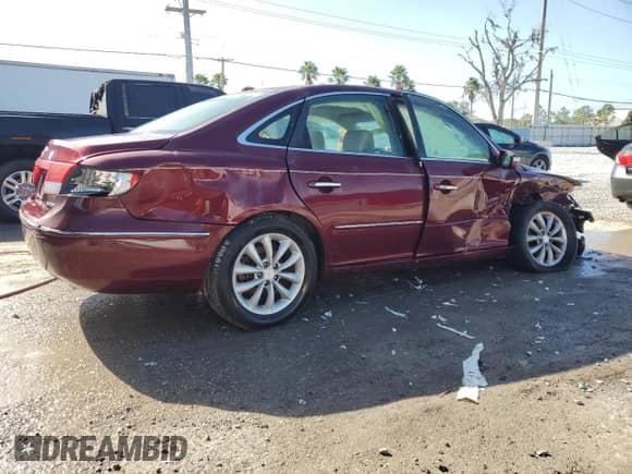 2008 Hyundai Azera Limited z VIN KMHFC46F88A319393, wystawiony jako Copart lot #46523985 z przebiegiem Nie podano mil oraz Nie do naprawy • Non repairable. Historia ofert i sprzedaży dostępna na DreamBid. Obrazek 3.