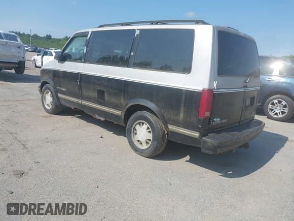 ✅ 1995 GMC Safari • VIN: 1GKEL19W5SB543740 • Lot: 42507228. Wystawiony na IAAI z przebiegiem 141 545 mil. Bezpłatny archiwum sprzedaży aukcyjnych z USA i szczegółowy raport historii pojazdu na DreamBid. Zdjęcie 3.