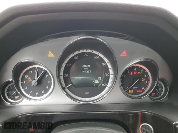 ✅ 2010 Mercedes-Benz E 550 Sport • VIN: WDDHF7CB6AA123908 • Lot: 81834005. Wystawiony na Copart z przebiegiem 149 379 mil. Bezpłatny archiwum sprzedaży aukcyjnych z USA i szczegółowy raport historii pojazdu na DreamBid. Zdjęcie 9.