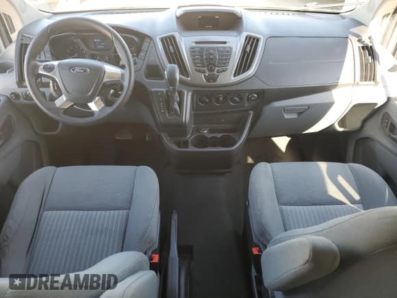 ✅ 2016 Ford Transit XL • VIN: 1FBAX2CM2GKB05572 • Lot: 48395985. Wystawiony na Copart z przebiegiem 159 902 mil. Bezpłatny archiwum sprzedaży aukcyjnych z USA i szczegółowy raport historii pojazdu na DreamBid. Zdjęcie 8.