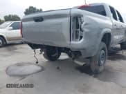 ✅ 2023 Chevrolet Colorado 2WD Work Truck • VIN: 1GCGSBEC8P1176774 • Лот: 43587268. Опубликован ранее на IAAI с пробегом 37 626 миль. Бесплатный доступ к архиву аукционных продаж из США и подробный отчёт об истории автомобиля на DreamBid. Изображение 19.