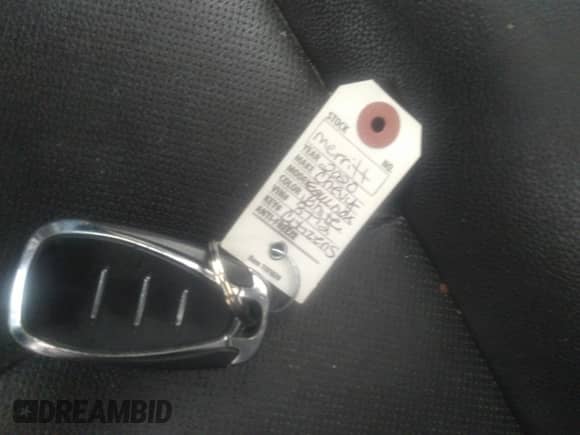 2020 Chevrolet Equinox Premier z VIN 3GNAXYEX3LS534571, wystawiony jako IAAI lot #43458472 z przebiegiem 116 711 mil mil oraz . Historia ofert i sprzedaży dostępna na DreamBid. Obrazek 11.