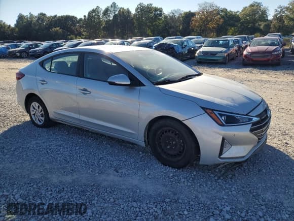 ✅ 2019 Hyundai Elantra SE • VIN: 5NPD74LFXKH474578 • Lot: 91232795. Listed on Copart with 162,326 mi. Free auction sales archive from the USA and detailed vehicle history report at DreamBid. Image 4.