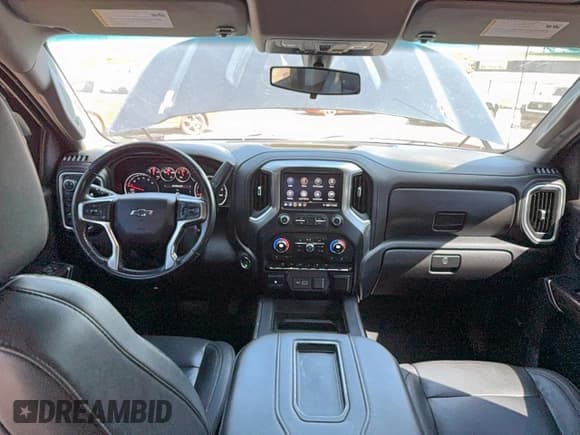 ✅ 2019 Chevrolet Silverado 1500 LT Trail Boss • VIN: 3GCPYFEDXKG194329 • Lot: 85728635. Wystawiony na Copart z przebiegiem 72 766 mil. Bezpłatny archiwum sprzedaży aukcyjnych z USA i szczegółowy raport historii pojazdu na DreamBid. Zdjęcie 9.