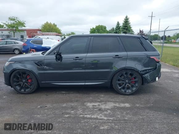 ✅ 2020 Land Rover Range Rover Sport HST • VIN: SALWS2RU3LA899269 • Lot: 42320459. Wystawiony na IAAI z przebiegiem 67 334 mil. Bezpłatny archiwum sprzedaży aukcyjnych z USA i szczegółowy raport historii pojazdu na DreamBid. Zdjęcie 13.