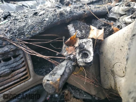 ✅ 2003 Ford Explorer Eddie Bauer • VIN: 1FMZU74K63UB65107 • Lot: 80965724. Wystawiony na Copart z przebiegiem Nie podano. Bezpłatny archiwum sprzedaży aukcyjnych z USA i szczegółowy raport historii pojazdu na DreamBid. Zdjęcie 9.