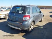 ✅ 2009 Suzuki SX4 Touring AWD • VIN: JS2YB417895101955 • Лот: 43474185. Опубликован ранее на IAAI с пробегом 185 997 миль. Бесплатный доступ к архиву аукционных продаж из США и подробный отчёт об истории автомобиля на DreamBid. Изображение 4.