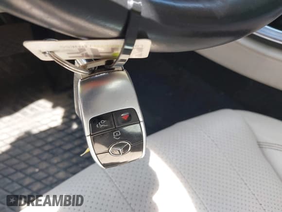 ✅ 2020 Mercedes-Benz E 350 • VIN: WDDZF8EB9LA756820 • Лот: 39661412. Опубликован ранее на IAAI с пробегом 124 468 миль. Бесплатный доступ к архиву аукционных продаж из США и подробный отчёт об истории автомобиля на DreamBid. Изображение 11.