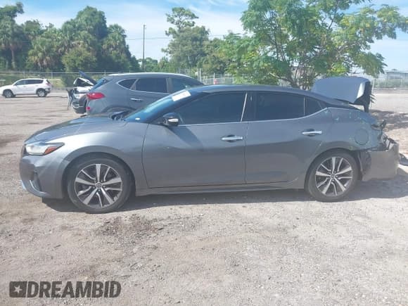 ✅ 2020 Nissan Maxima SV • VIN: 1N4AA6CV3LC364739 • Лот: 43059470. Опубликован ранее на IAAI с пробегом 116 224 миль. Бесплатный доступ к архиву аукционных продаж из США и подробный отчёт об истории автомобиля на DreamBid. Изображение 15.