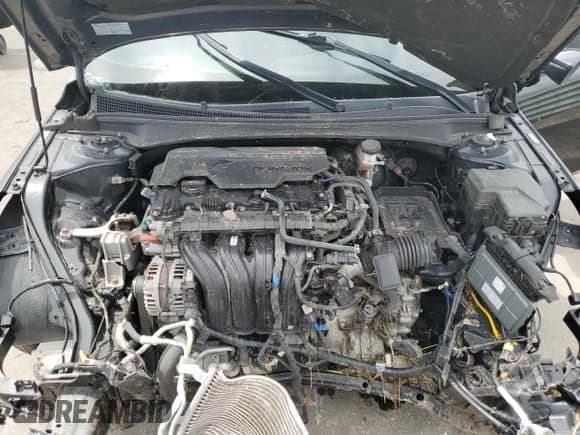 ✅ 2021 Hyundai Elantra SE • VIN: KMHLL4AG9MU140081 • Lot: 80735205. Listed on Copart with 73,347 mi. Free auction sales archive from the USA and detailed vehicle history report at DreamBid. Image 11.